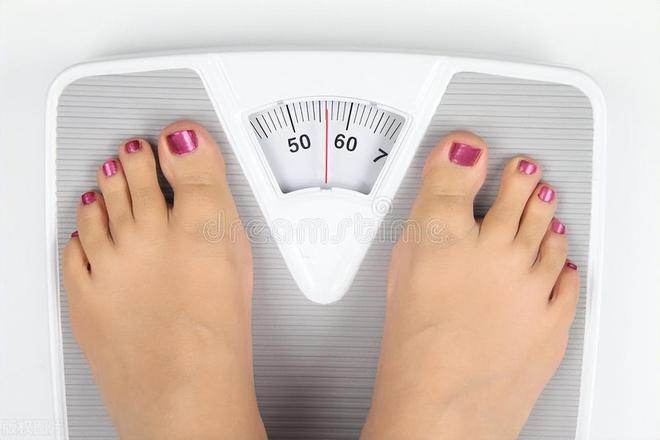 女标准体重表㊙️来看看你超标了吗？麻将胡了2模拟器试玩2025年版男(图2)